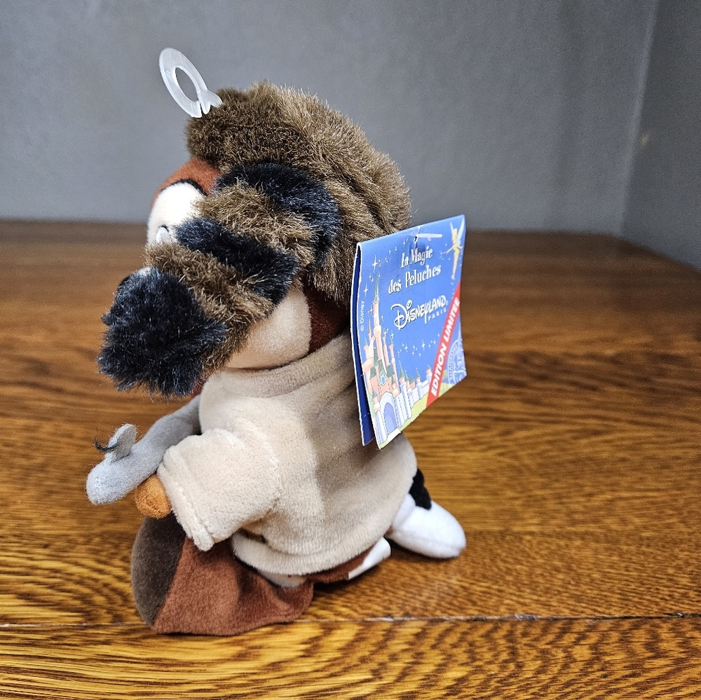 Disneyland Paris Chip 'n Dale Rescue Rangers Chip Plush - Picture 3 of 10
